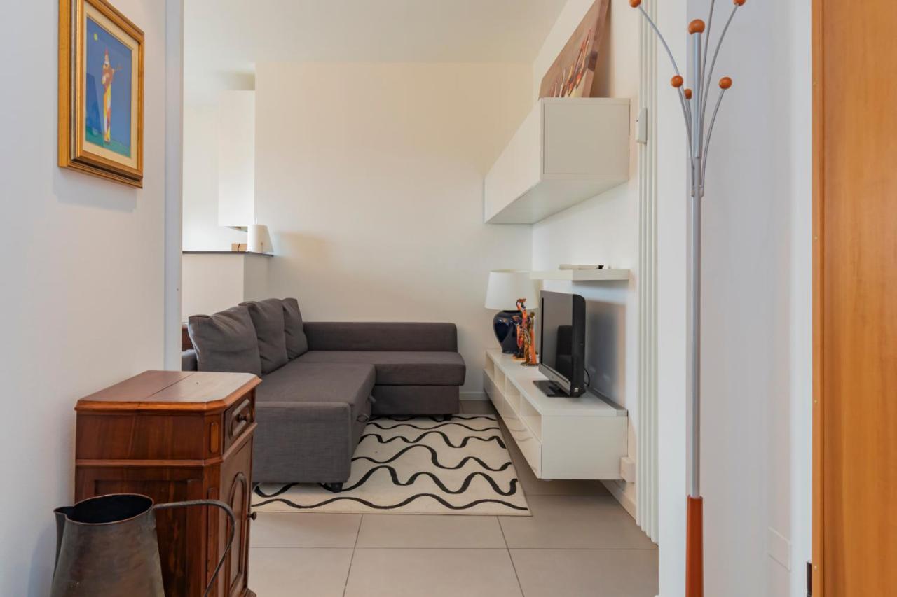 Cosy 1 Bed Flat With Terrace Lejlighed Milano Eksteriør billede